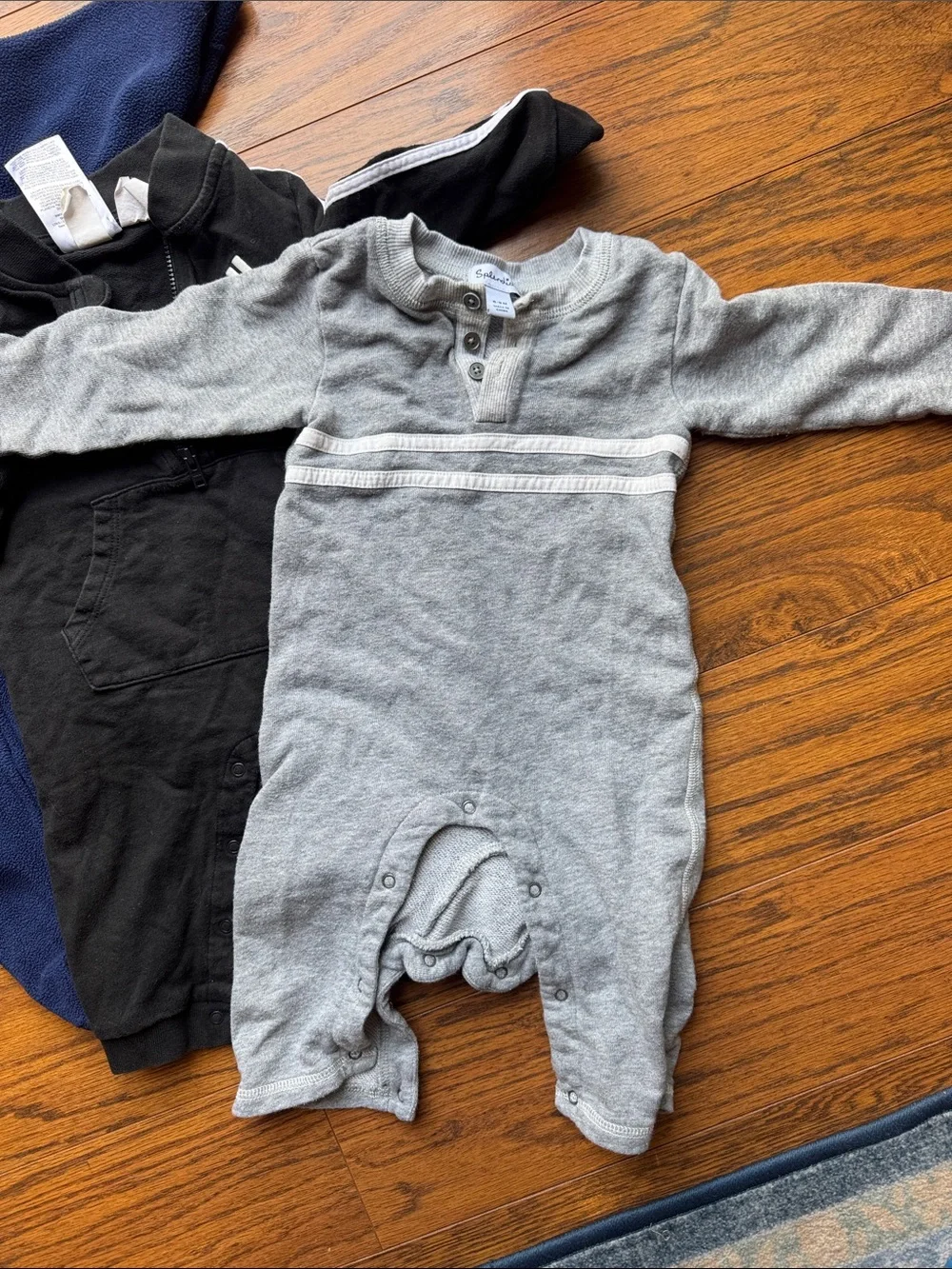 Old Navy Light Gray Henley Snap One-Piece Bodysuit